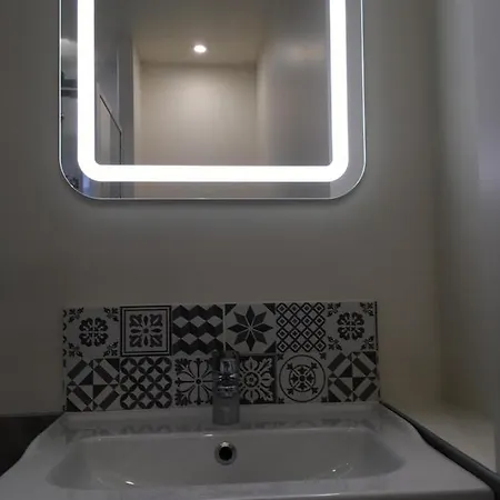 Le Carrel Saint Marc Apartment